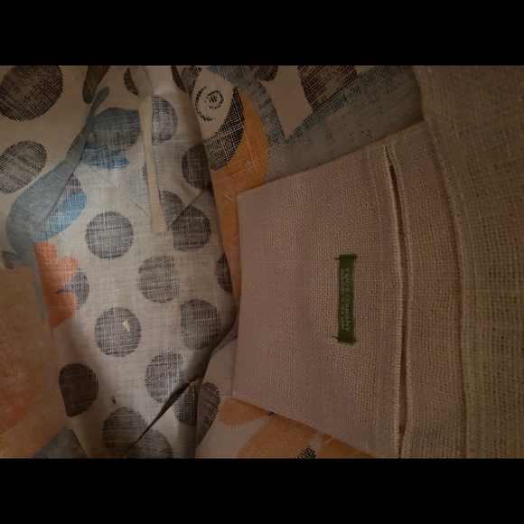 Two’s Company canvas tote bag with parrot motif - Picture 2 of 5